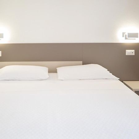 Nuova -Luxury Rooms & Apartment- Olbia Zewnętrze zdjęcie