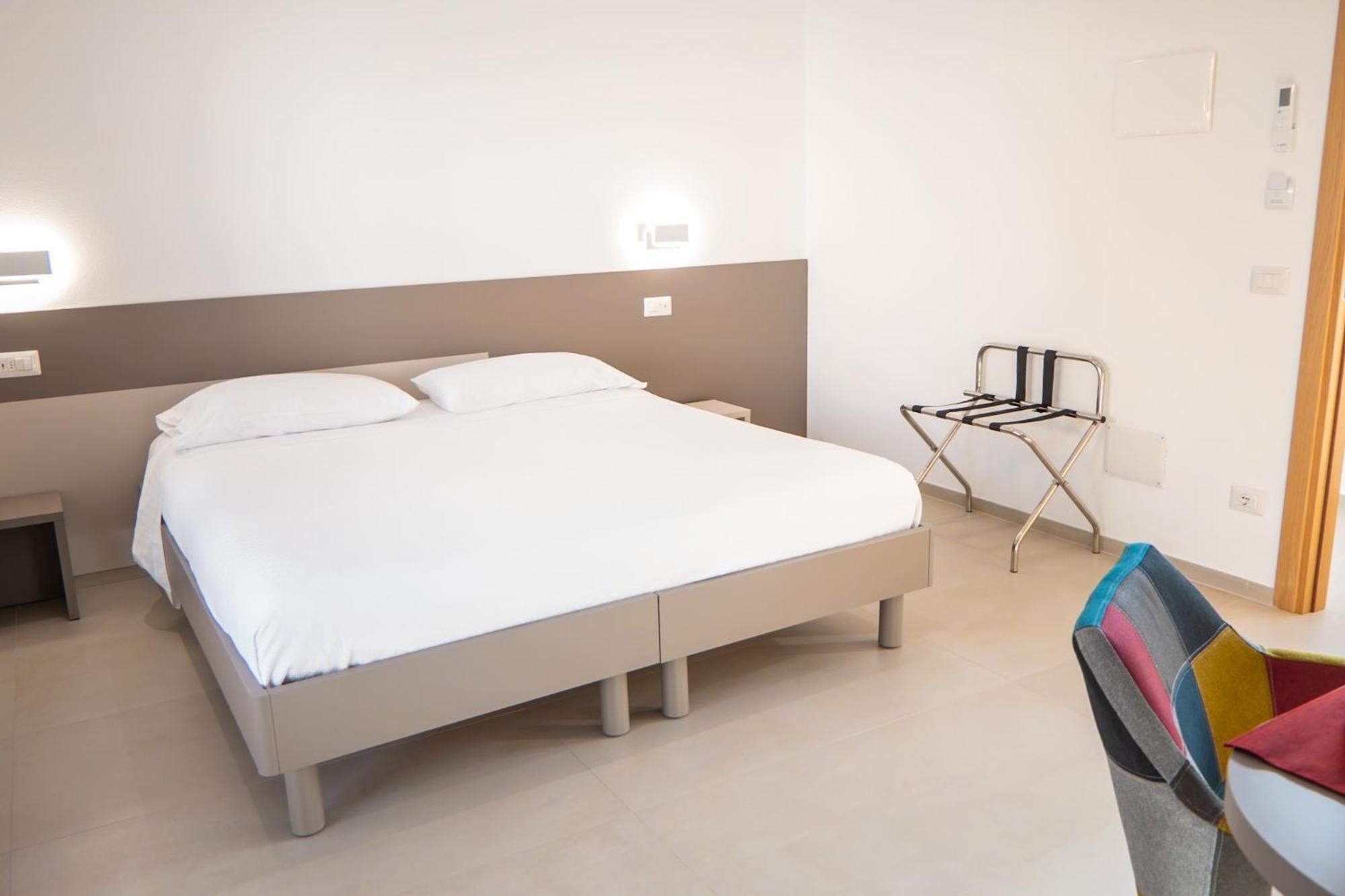 Nuova -Luxury Rooms & Apartment- Olbia Zewnętrze zdjęcie